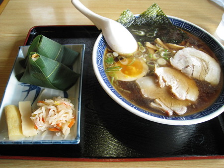 飛騨高山板蔵ラーメン 野麦ずしセット