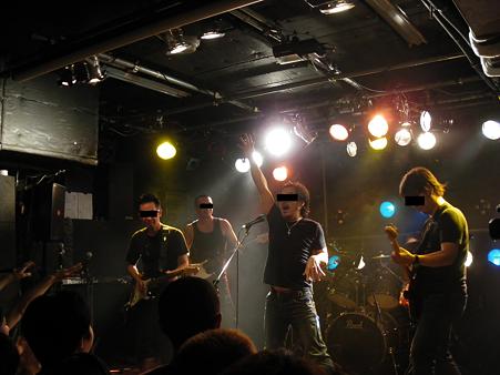 ニヤニヤロックス