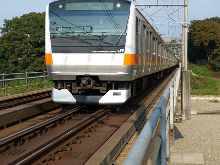 E233系中央線(浅川)