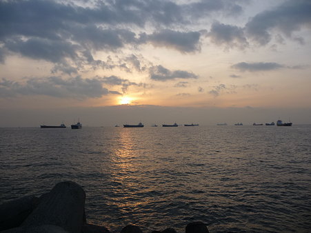 100219-QM2入港 (6)