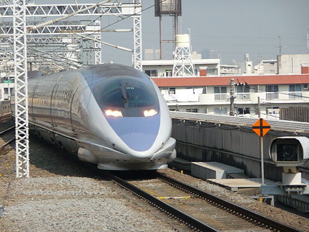 100224-新幹線 新横500下り 到着 (17)