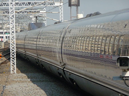 100224-新幹線 新横500下り 到着 (32)
