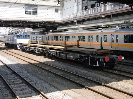 EF64-39+チキ(八王子駅)1