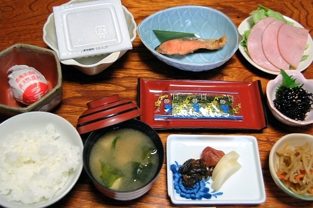 朝食全景